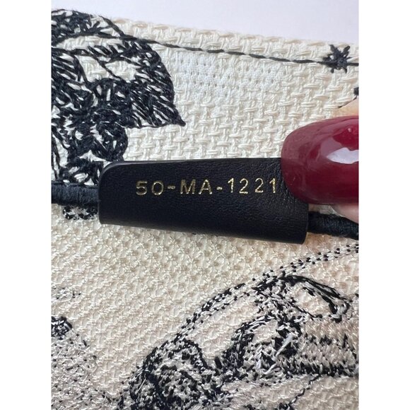 Christian Dior Book Embroidered Canvas Medium Stars and Signs Black Tote - Picture 10 of 11